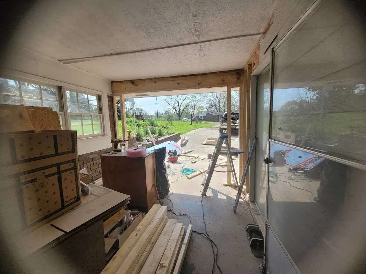 Air movers and dehumidifier for Drying & Dehumidification in Saratoga Springs